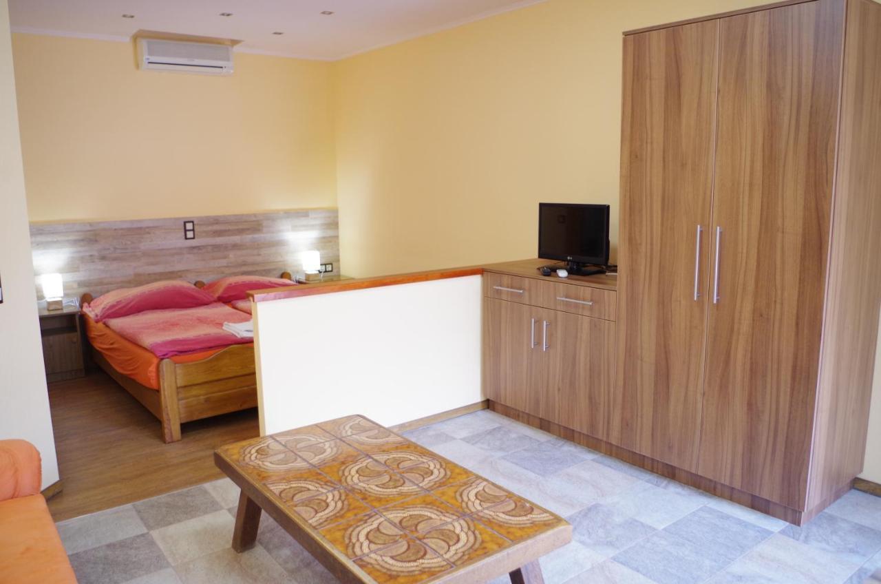 Aranyhal Apartman ヘーヴィーズ エクステリア 写真